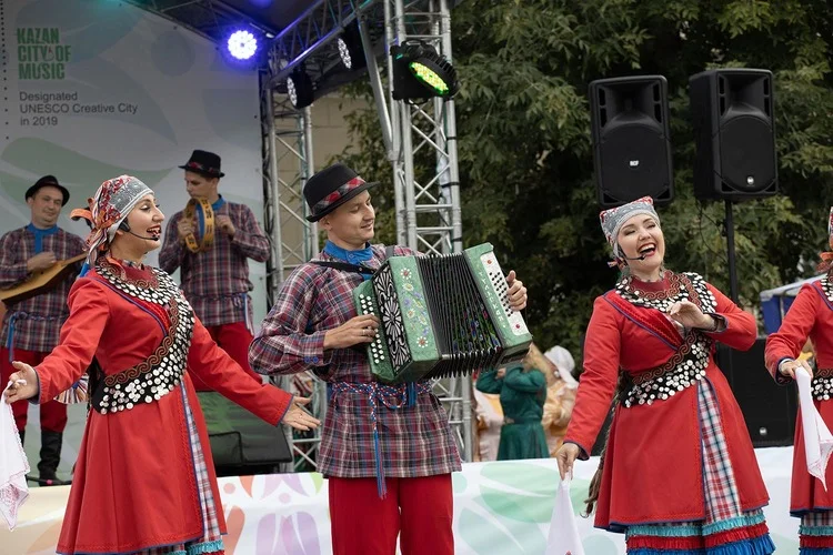 جشن روز شهر کازان که هر ساله در سی آگوست در کازان برگزار می‌شود.